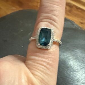 Elegant Silver and Blue Gemstone Ring Size 7